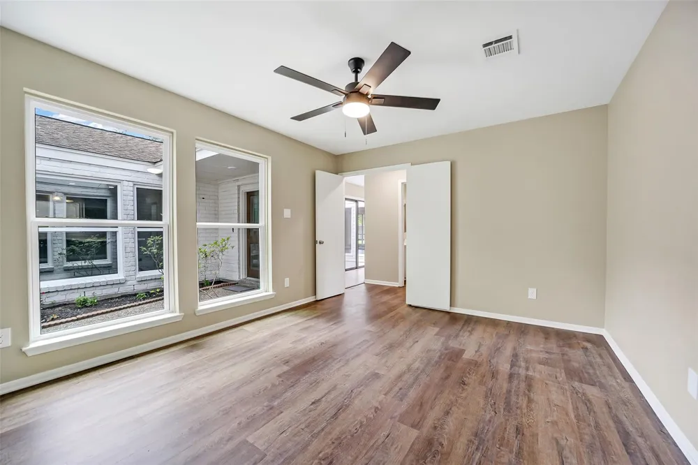 2303 Willow Lake Drive Houston, TX 77077