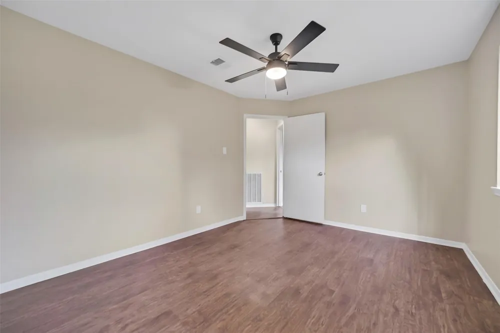 2303 Willow Lake Drive Houston, TX 77077