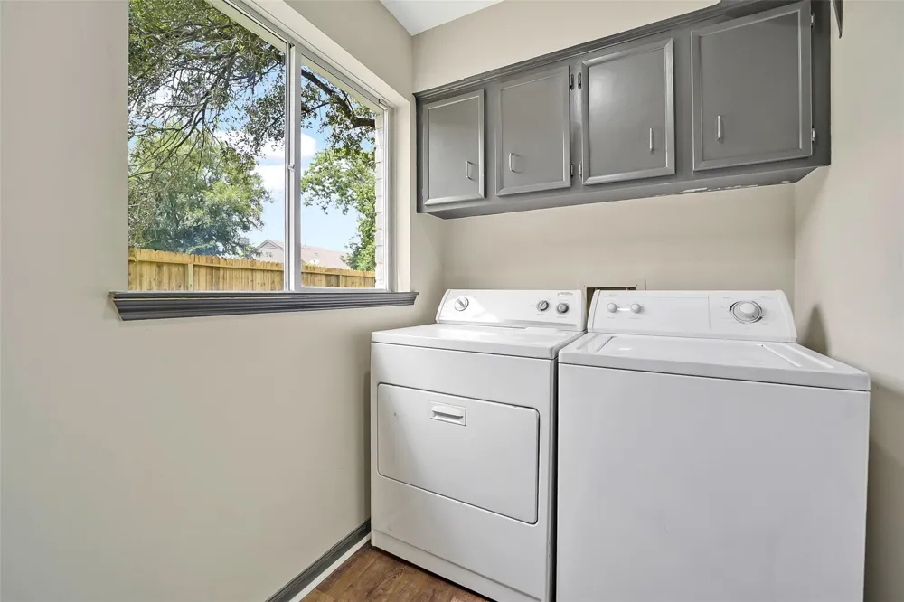2303 Willow Lake Drive Houston, TX 77077