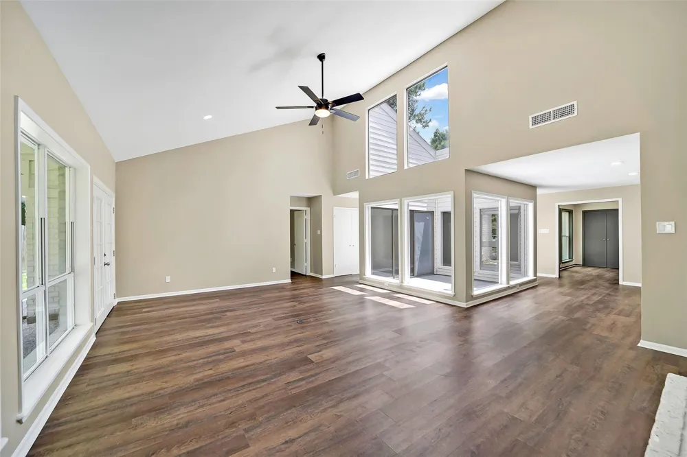 2303 Willow Lake Drive Houston, TX 77077