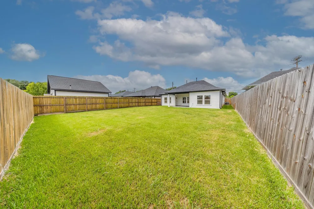 2309 Minnesota Street Houston, TX 77034