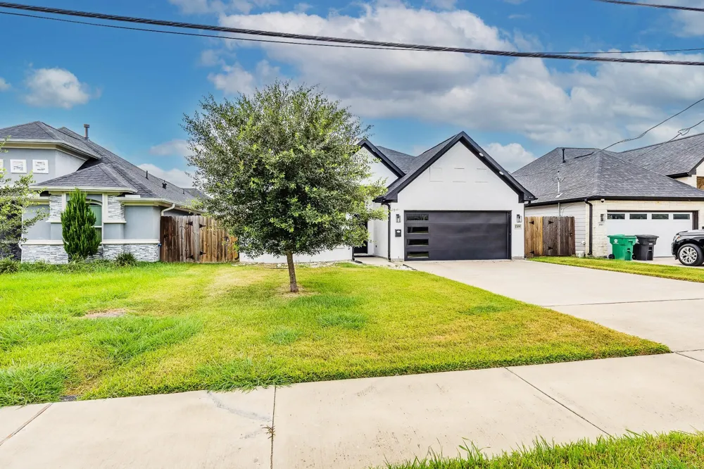2309 Minnesota Street Houston, TX 77034
