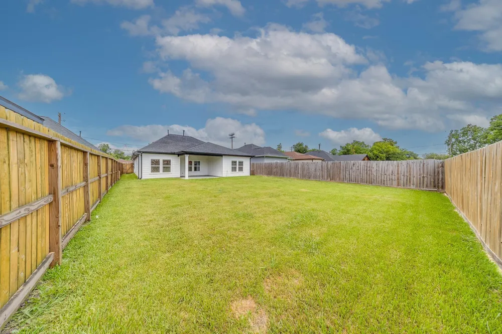 2309 Minnesota Street Houston, TX 77034