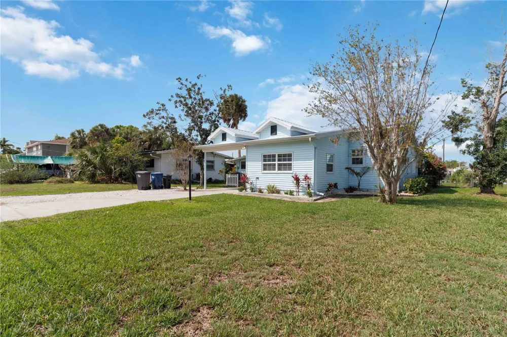 607 MANATEE AVENUE Ellenton, FL 34222