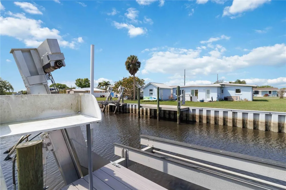 607 MANATEE AVENUE Ellenton, FL 34222