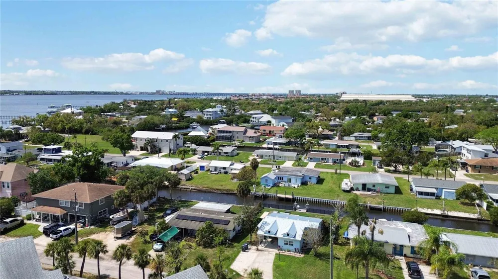 607 MANATEE AVENUE Ellenton, FL 34222