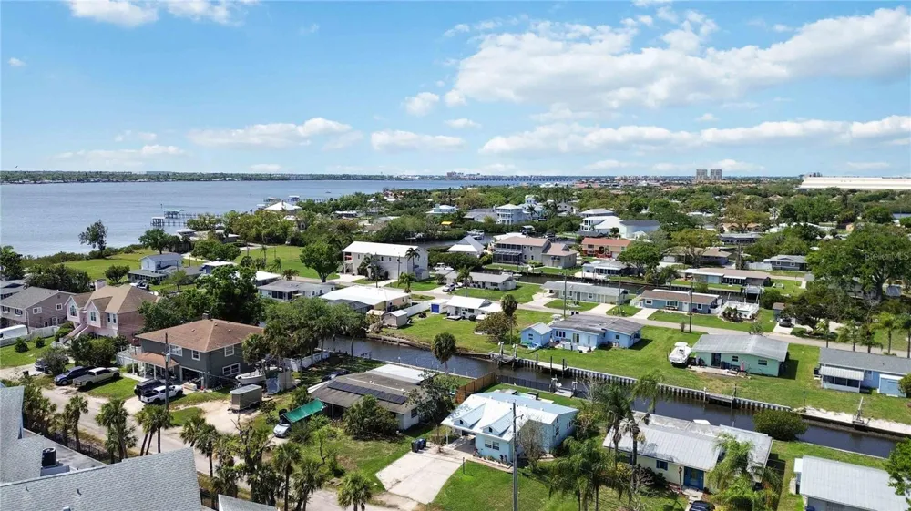 607 MANATEE AVENUE Ellenton, FL 34222
