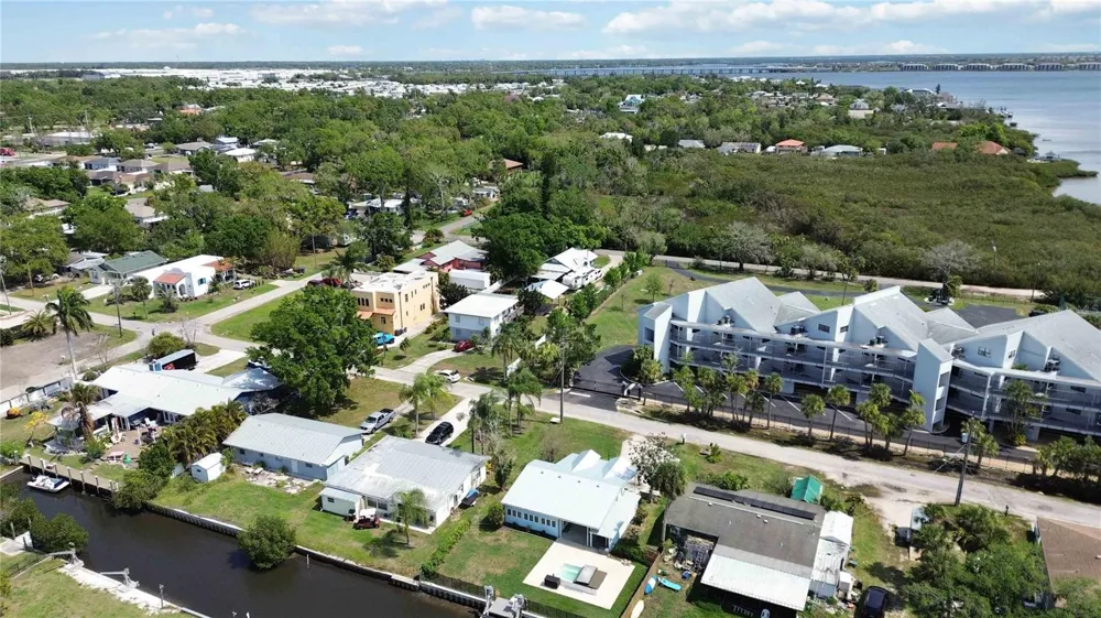 607 MANATEE AVENUE Ellenton, FL 34222