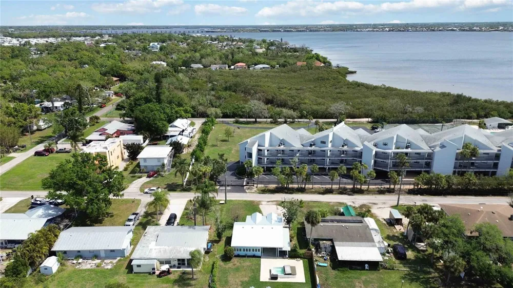 607 MANATEE AVENUE Ellenton, FL 34222