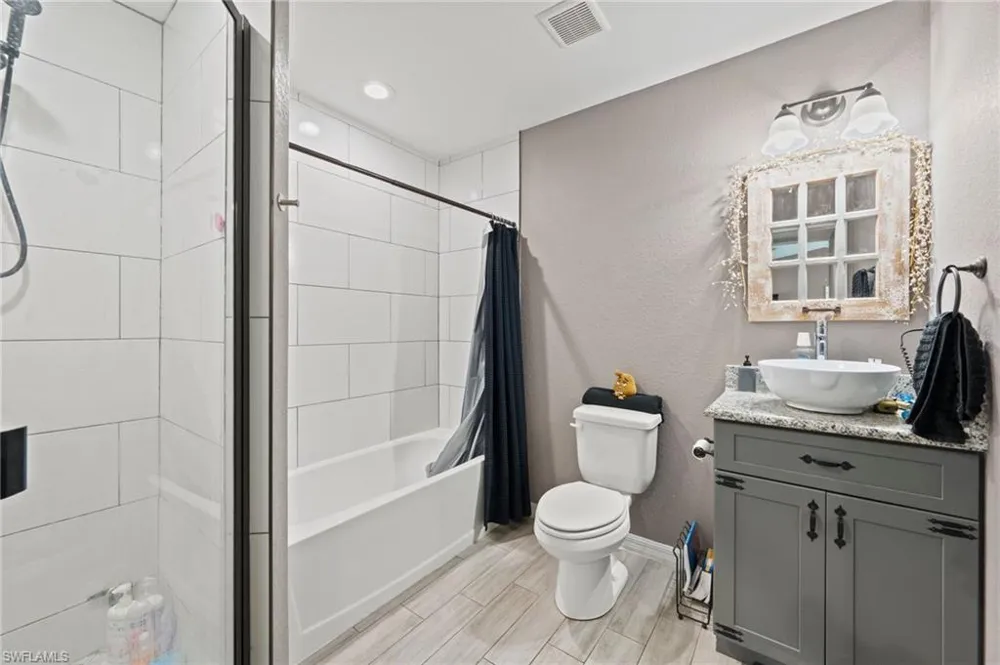 5011 Dania Circle Labelle, FL 33935
