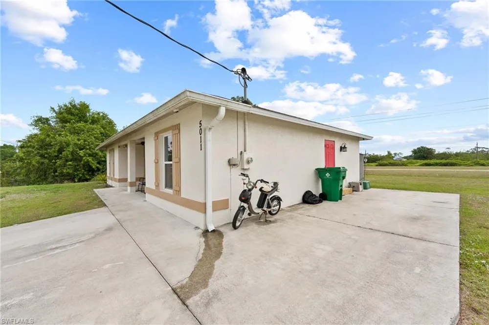 5011 Dania Circle Labelle, FL 33935