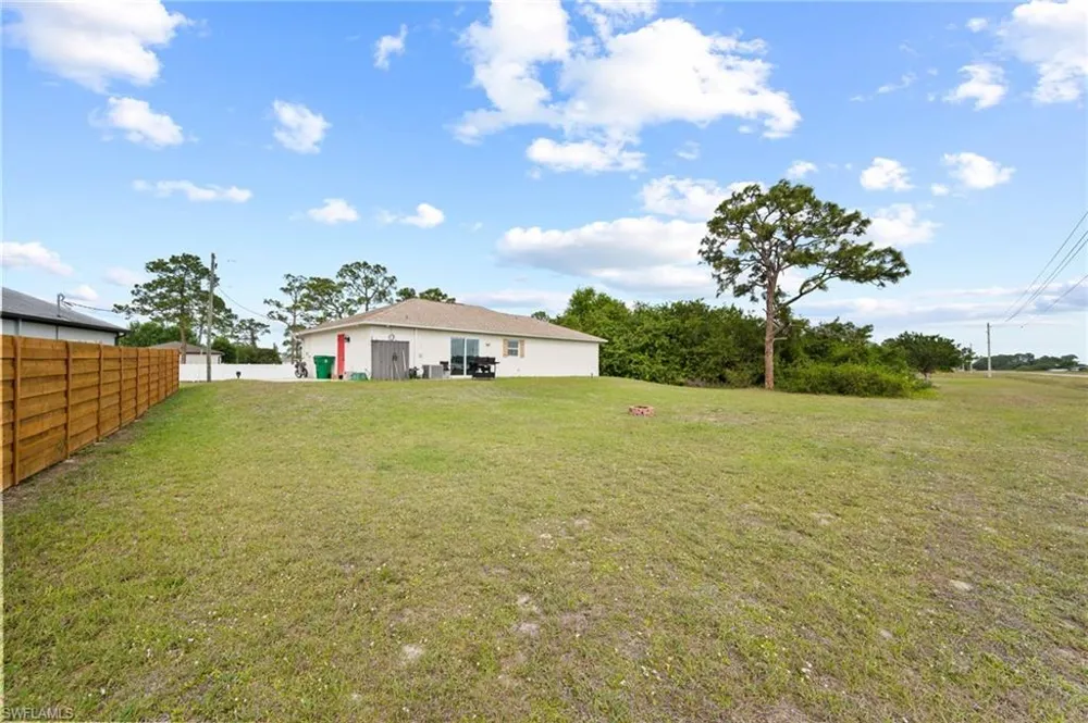 5011 Dania Circle Labelle, FL 33935