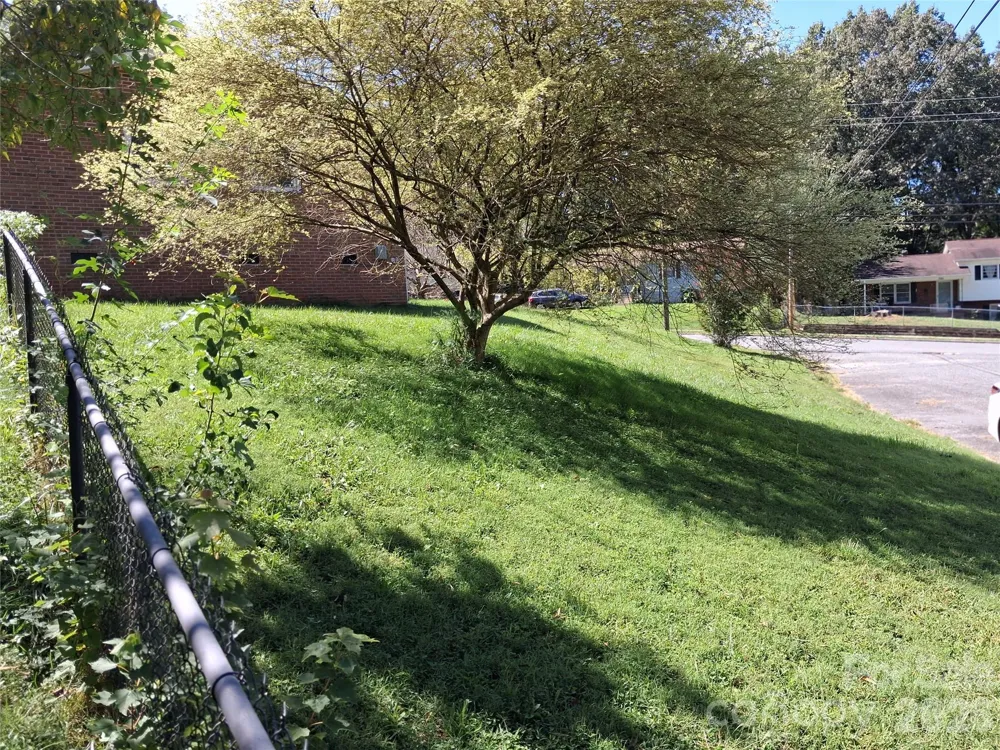 394 Efird Street Gastonia, NC 28054