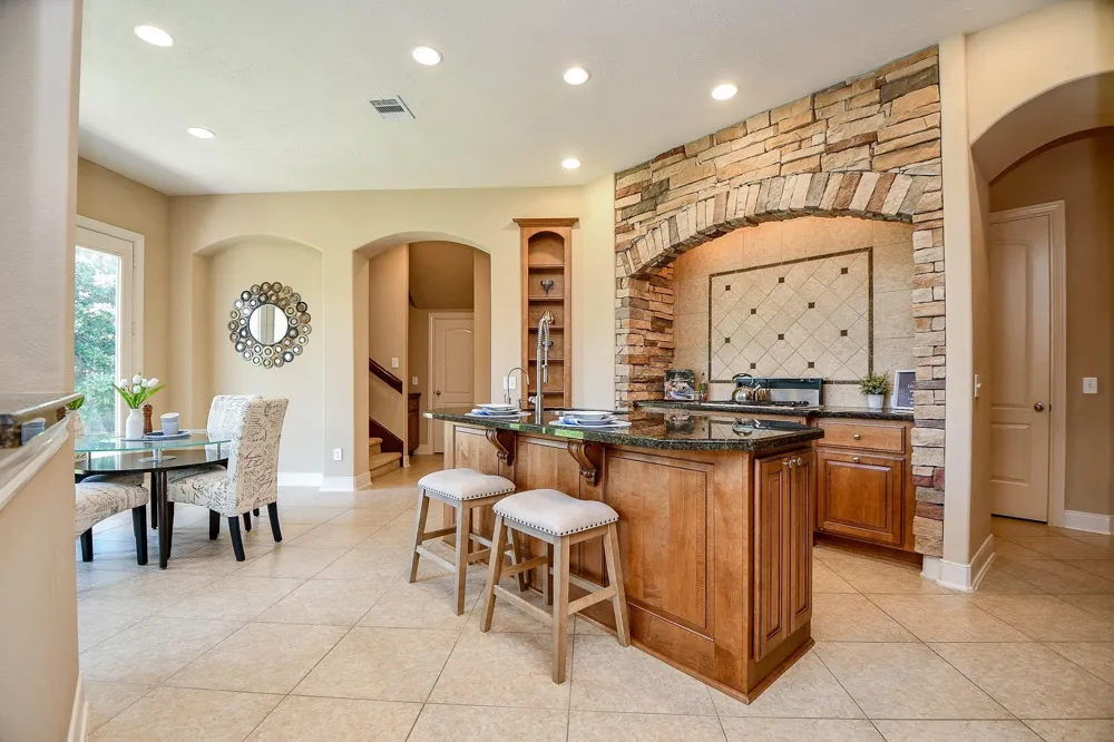 1731 Pampas Trail Drive Friendswood, TX 77546