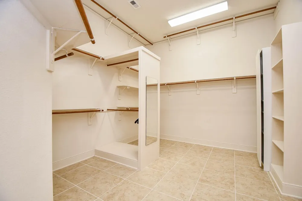 1731 Pampas Trail Drive Friendswood, TX 77546