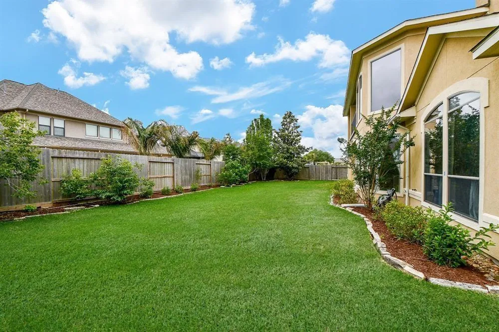 1731 Pampas Trail Drive Friendswood, TX 77546