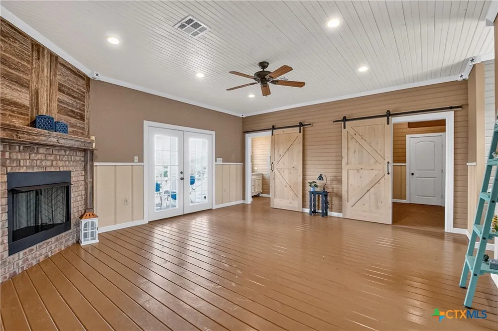 655 Highway 236 Moody, TX 76557
