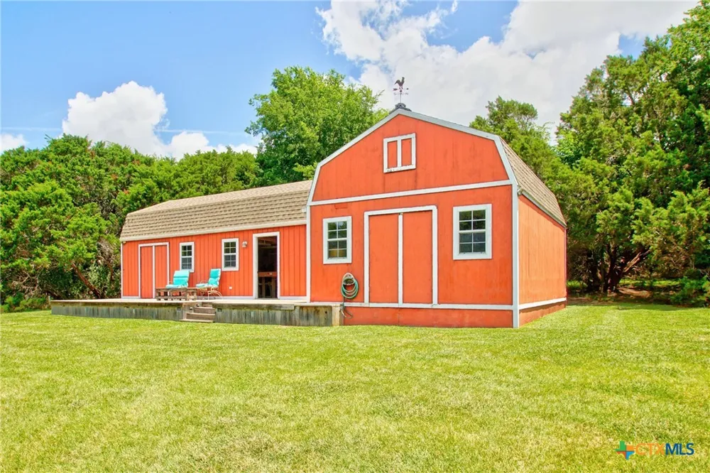 655 Highway 236 Moody, TX 76557