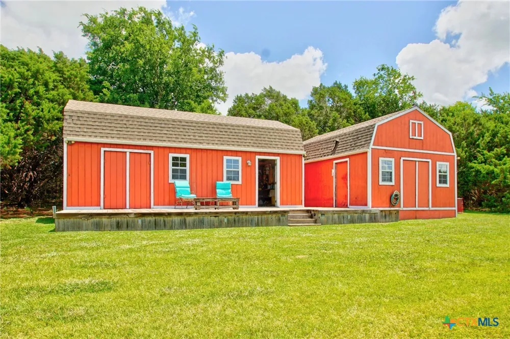 655 Highway 236 Moody, TX 76557