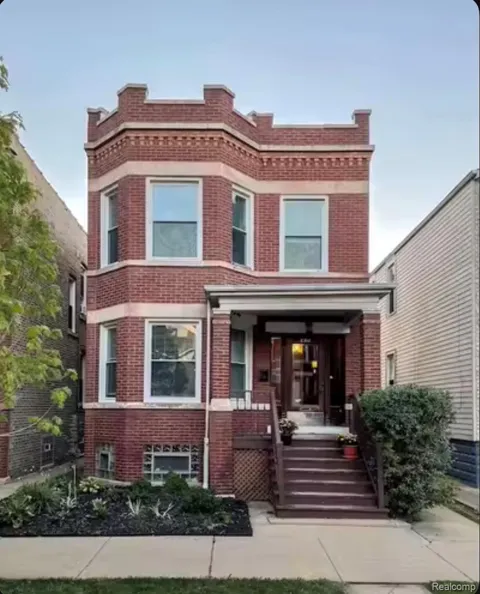 3471 Buckingham Avenue