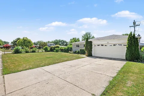 33221 Clifton Drive