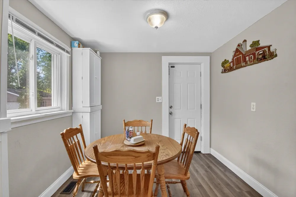 204 S Hodges Drive Fulton Township, MI 48871