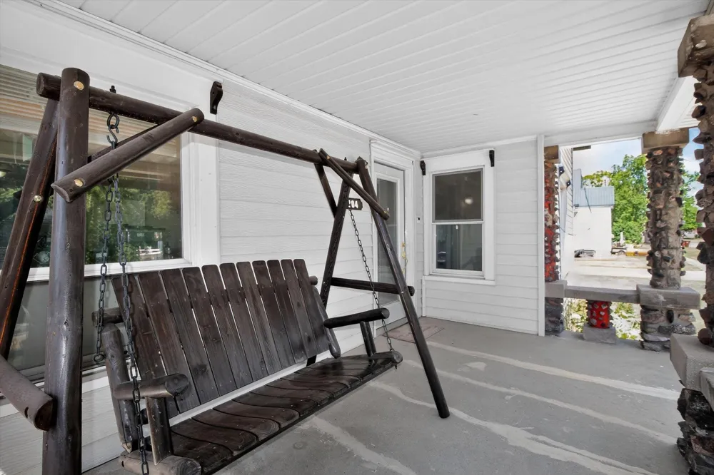 204 S Hodges Drive Fulton Township, MI 48871