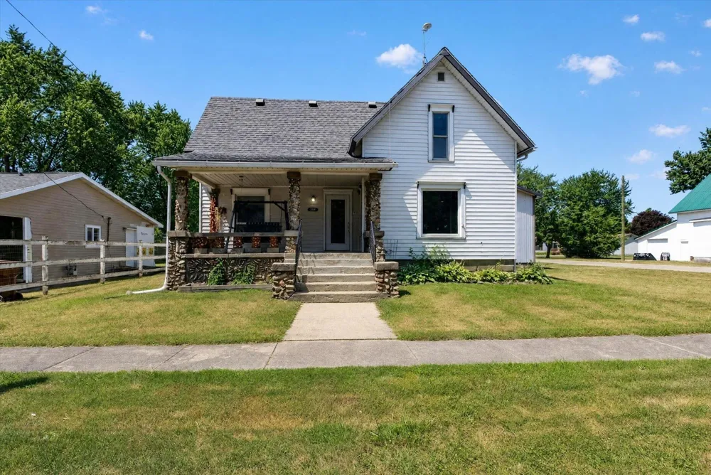 204 S Hodges Drive Fulton Township, MI 48871