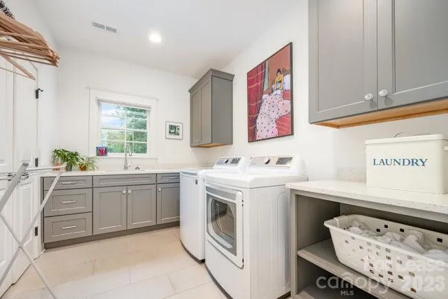748 Ellsworth Road Charlotte, NC 28211