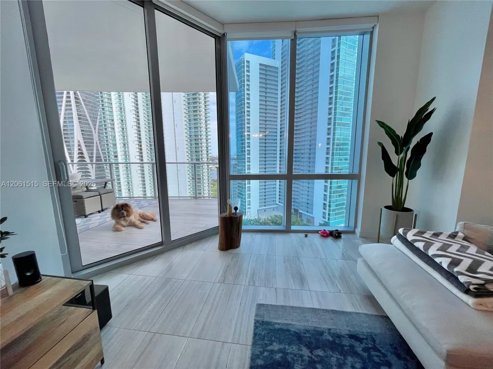 851 NE 1st Ave #2605 Miami, FL 33132