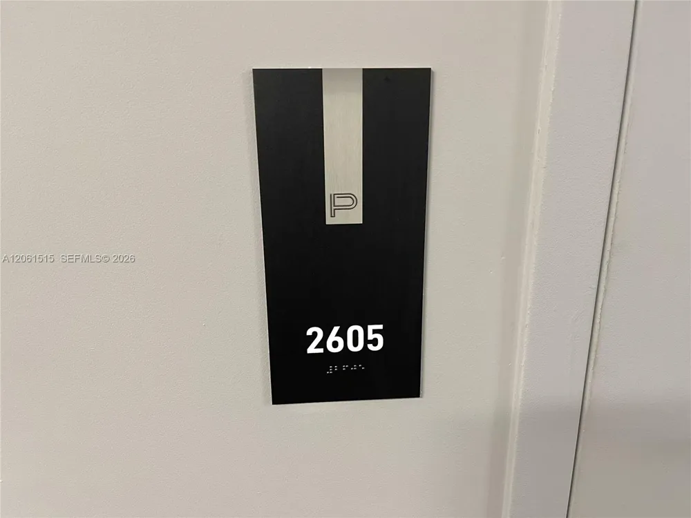 851 NE 1st Ave #2605 Miami, FL 33132
