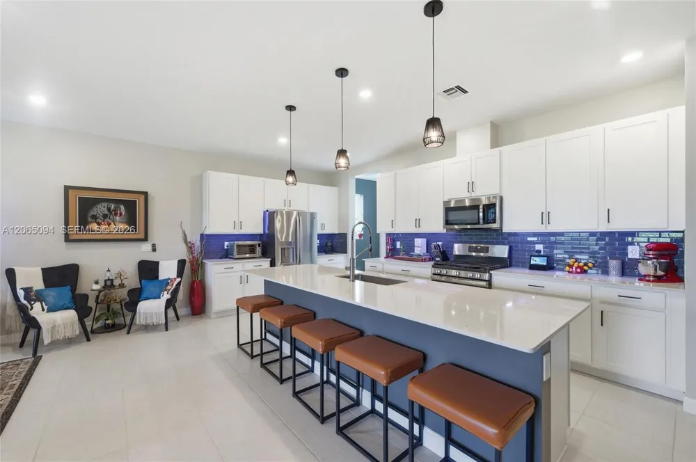 1902 Wandering Willow Way Loxahatchee, FL 33470