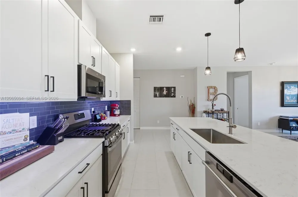 1902 Wandering Willow Way Loxahatchee, FL 33470