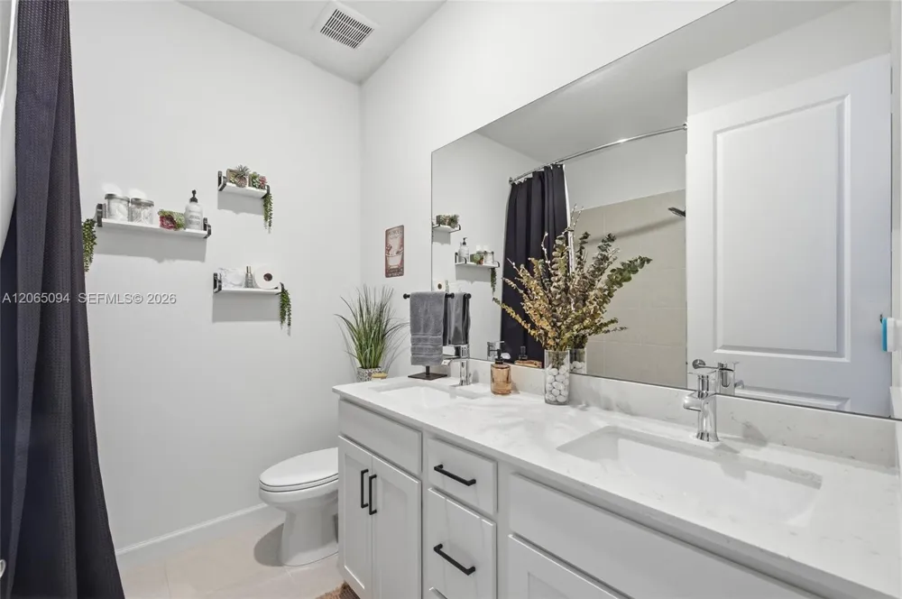 1902 Wandering Willow Way Loxahatchee, FL 33470