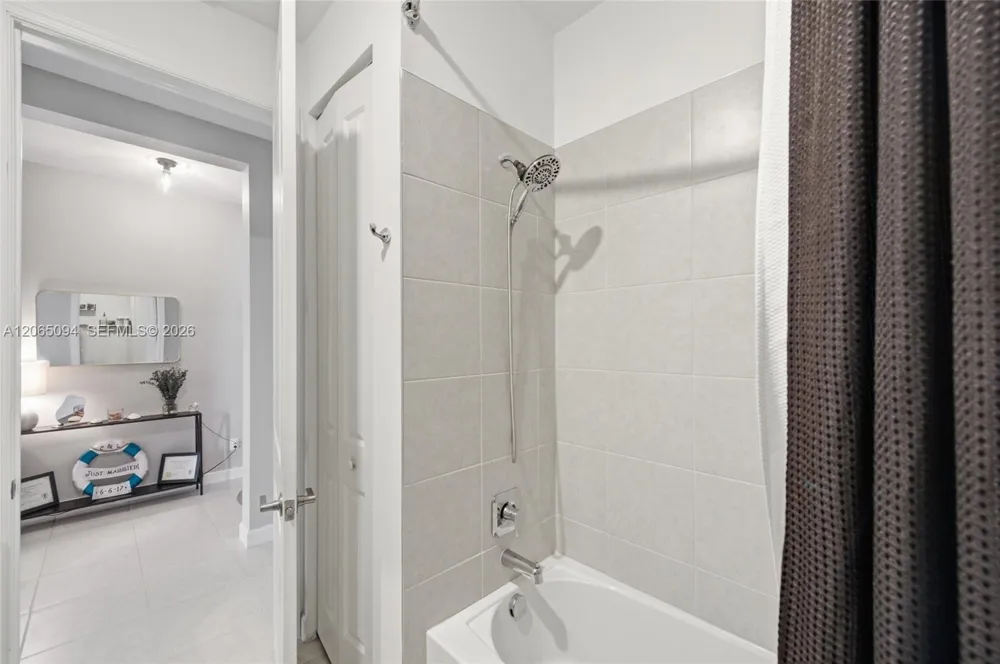 1902 Wandering Willow Way Loxahatchee, FL 33470