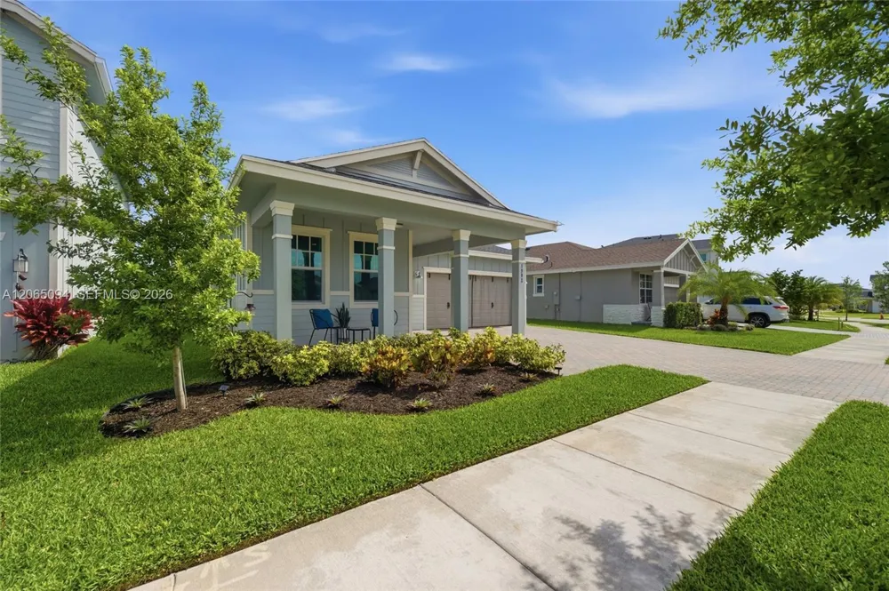 1902 Wandering Willow Way Loxahatchee, FL 33470