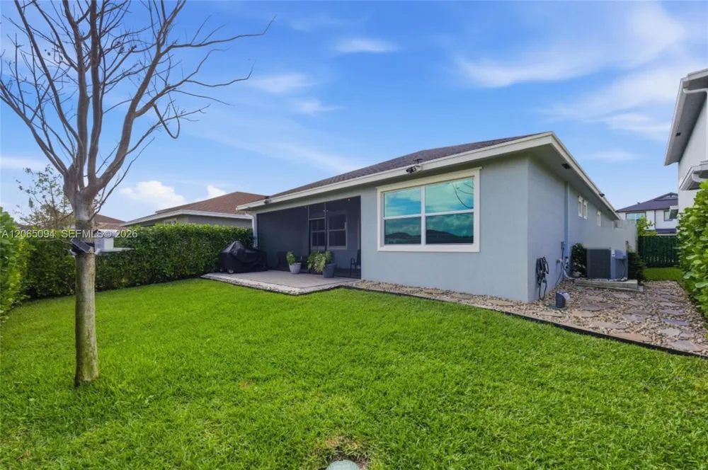 1902 Wandering Willow Way Loxahatchee, FL 33470