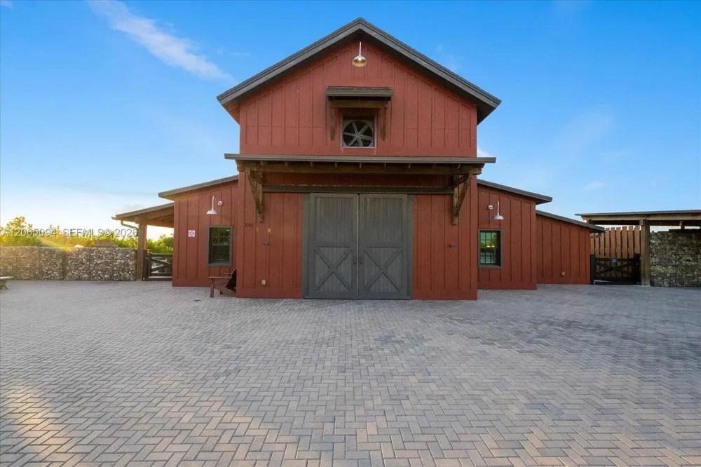 1902 Wandering Willow Way Loxahatchee, FL 33470