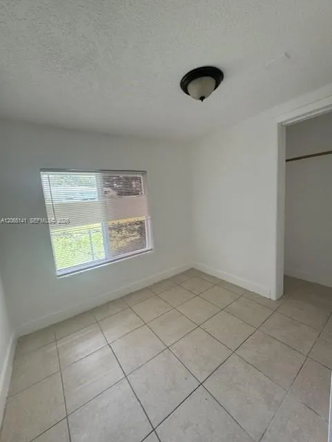 4130 SW 25th St West Park, FL 33023
