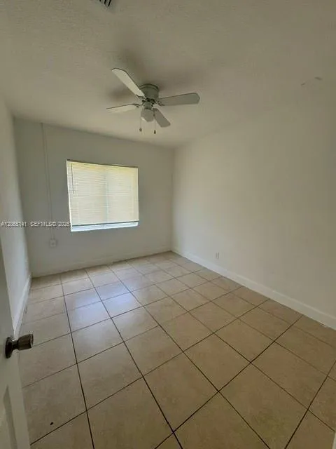 4130 SW 25th St West Park, FL 33023