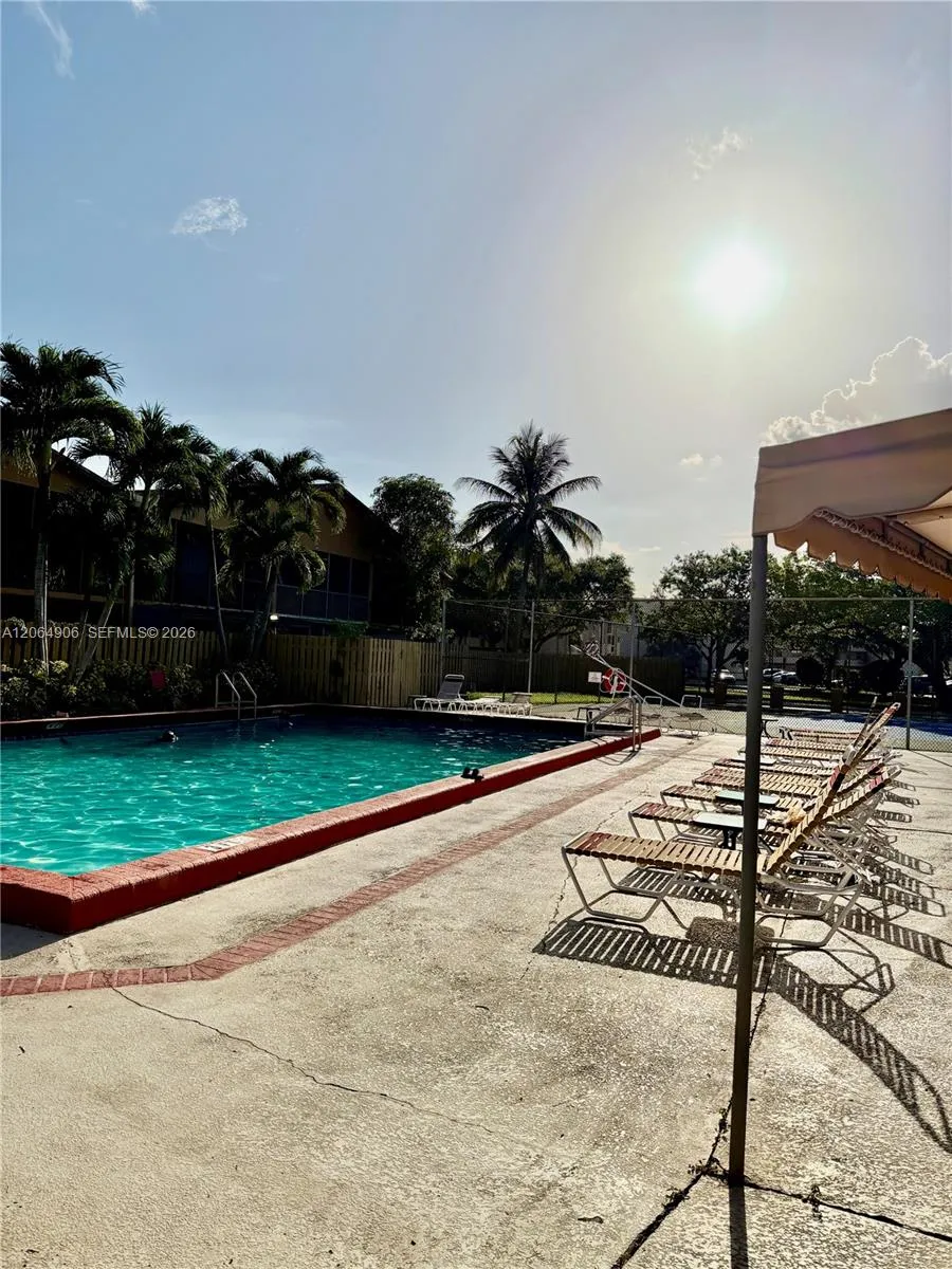8010 NW 27th Pl #8010 Sunrise, FL 33322