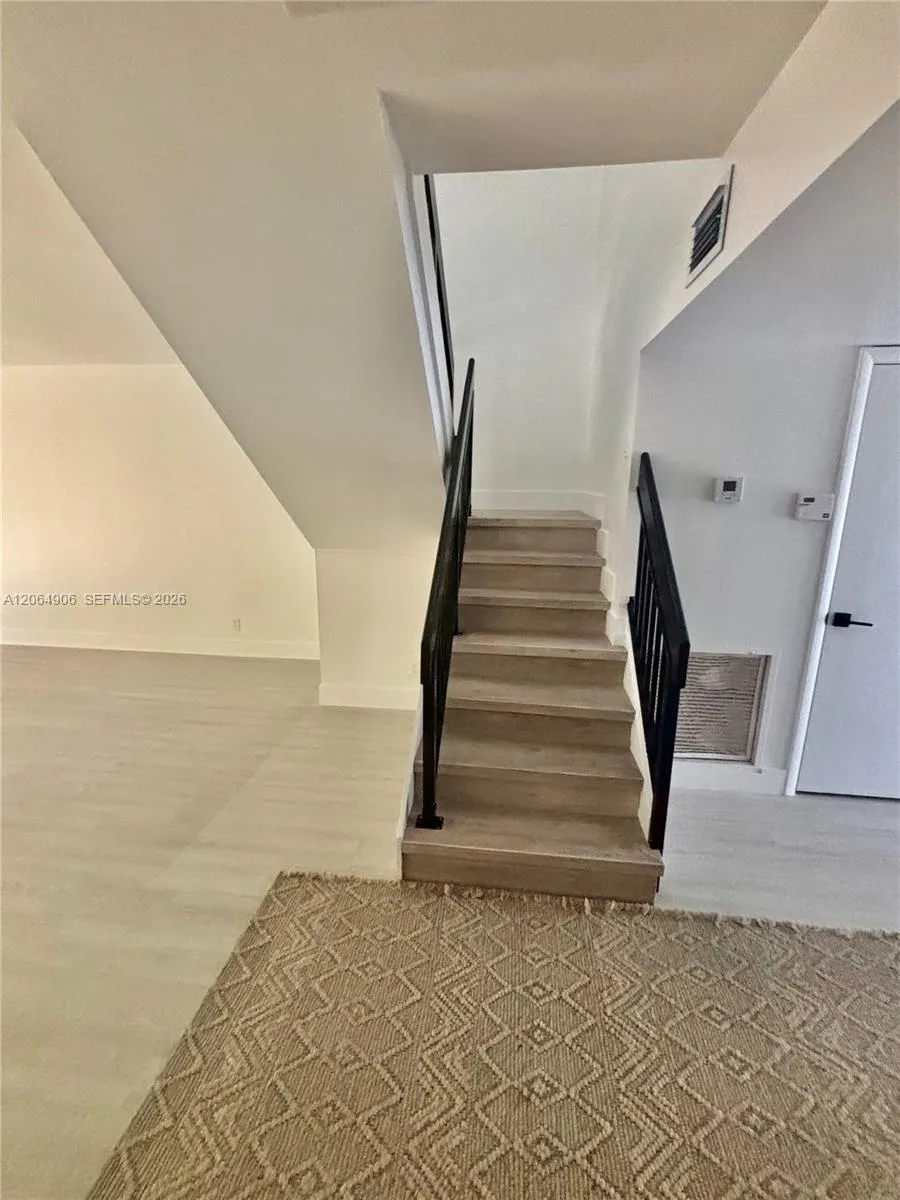 8010 NW 27th Pl #8010 Sunrise, FL 33322