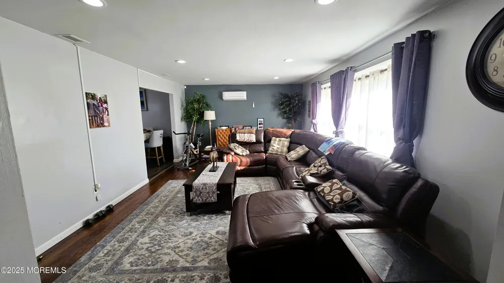 7 Stradford Road Parlin, NJ 08859