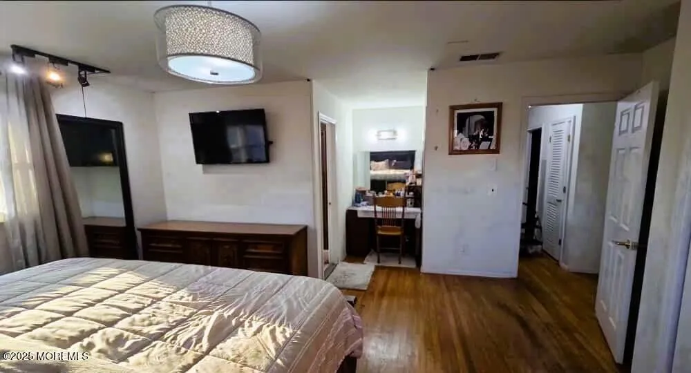 7 Stradford Road Parlin, NJ 08859
