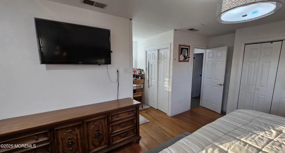 7 Stradford Road Parlin, NJ 08859