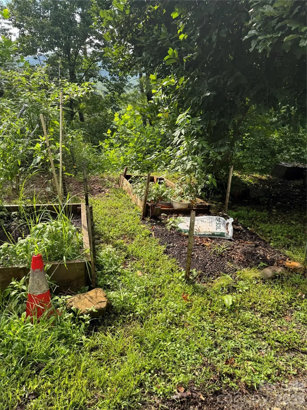 1886 Old Linville Road Marion, NC 28752