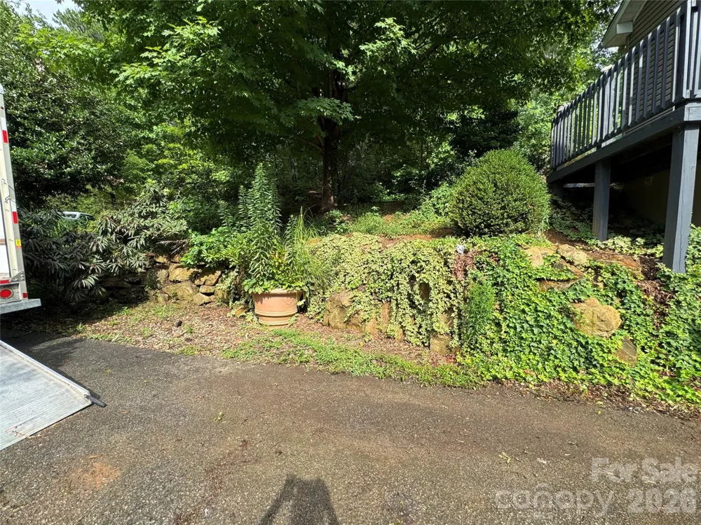 1886 Old Linville Road Marion, NC 28752
