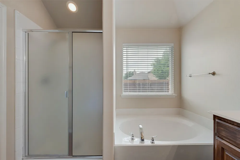1077 Hampton Bay Drive Rockwall, TX 75087