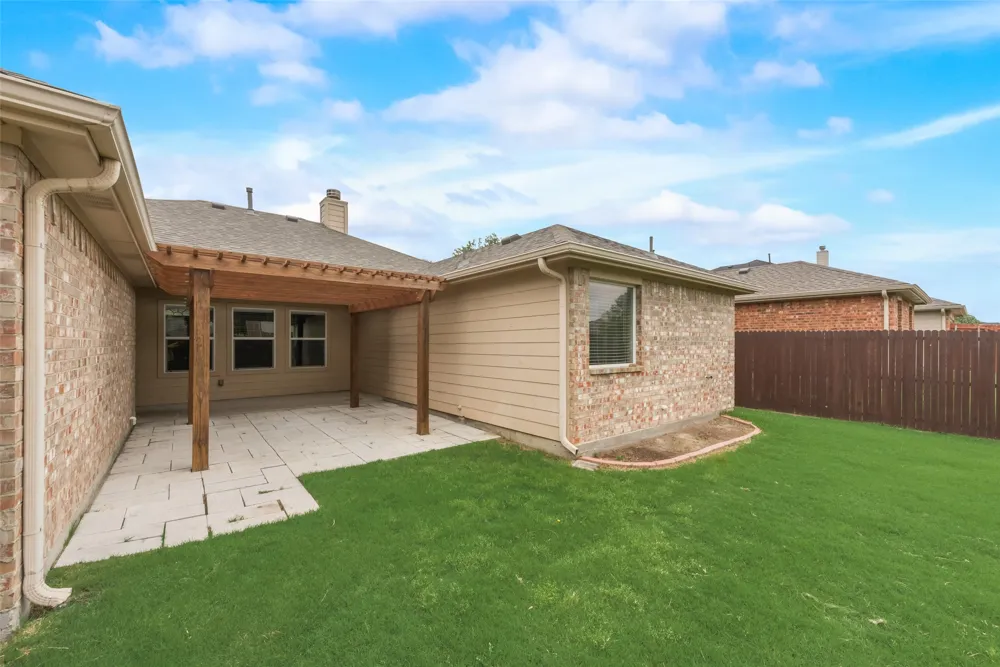 1077 Hampton Bay Drive Rockwall, TX 75087