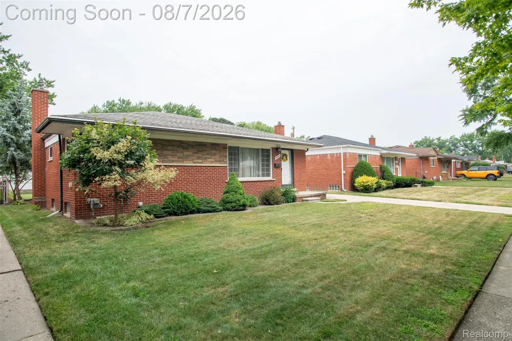 29505 Milton Avenue Madison Heights City, MI 48071